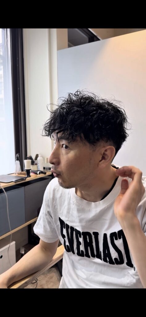 [BEFORE & AFTER動画]ウィッグで流行りのスペインカール