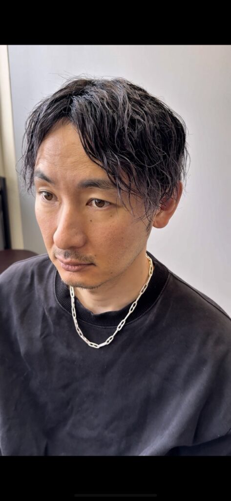 [ウィッグBEFORE & AFTER動画]ウィッグで縦落ちパーマスタイル